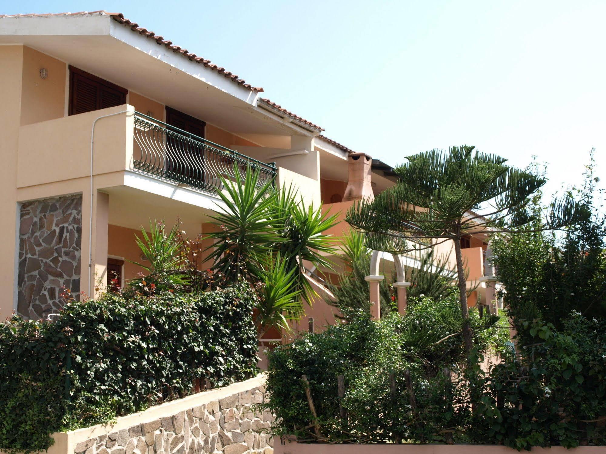 Appartamenti Simius Villasimius Exterior foto