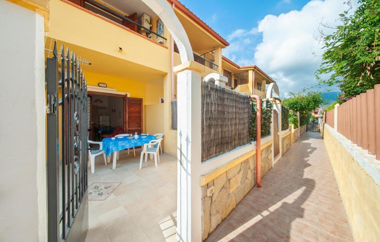 Appartamenti Simius Villasimius Exterior foto